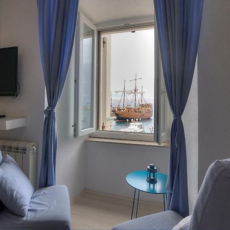 Apartments & Rooms Josephine Senj  Exterior foto