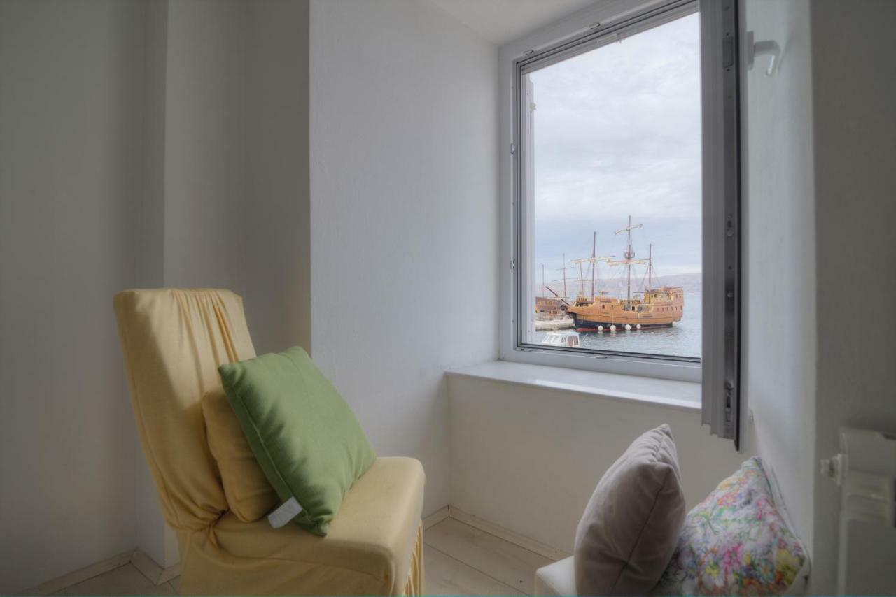 Apartments & Rooms Josephine Senj  Exterior foto