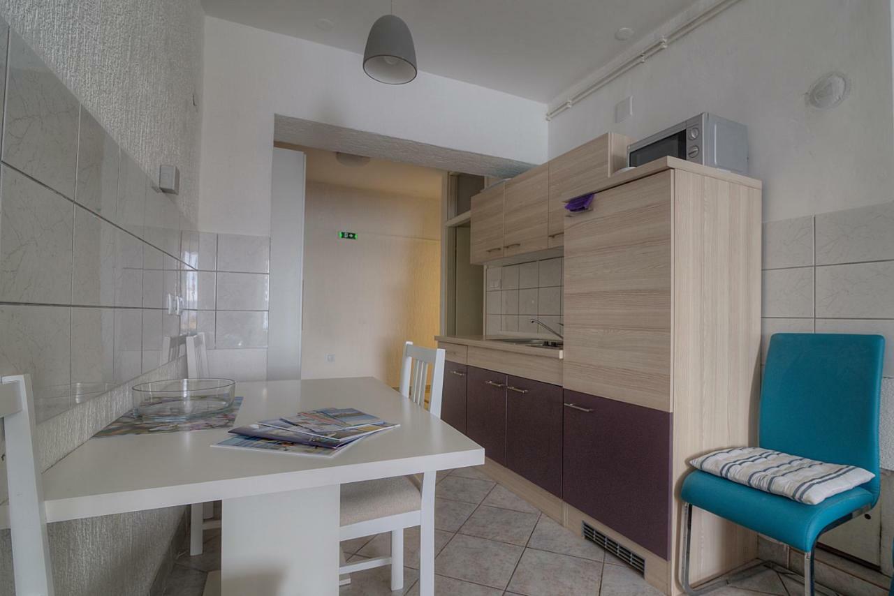 Apartments & Rooms Josephine Senj  Exterior foto